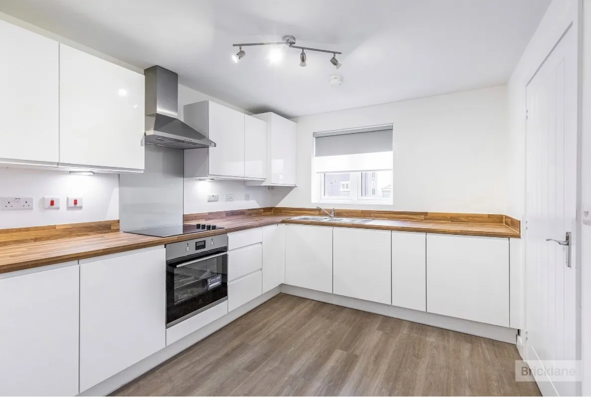 Dolan Drive, Weldon, Corby, photo 3