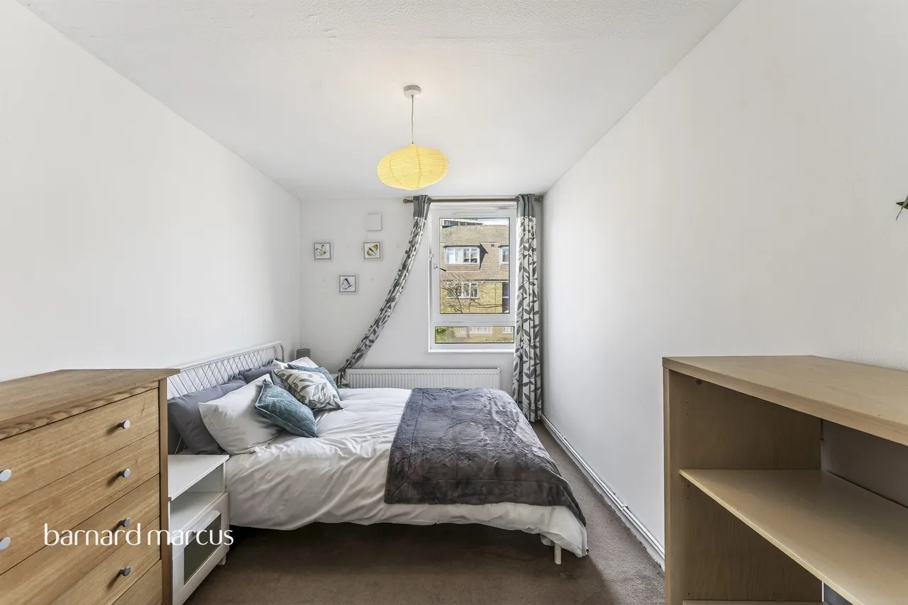 Wallis Close, London, SW11, photo 6