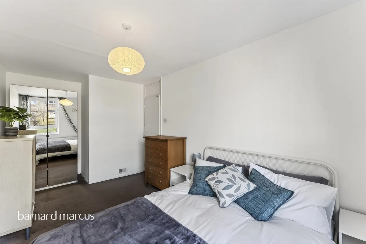 Wallis Close, London, SW11, photo 7