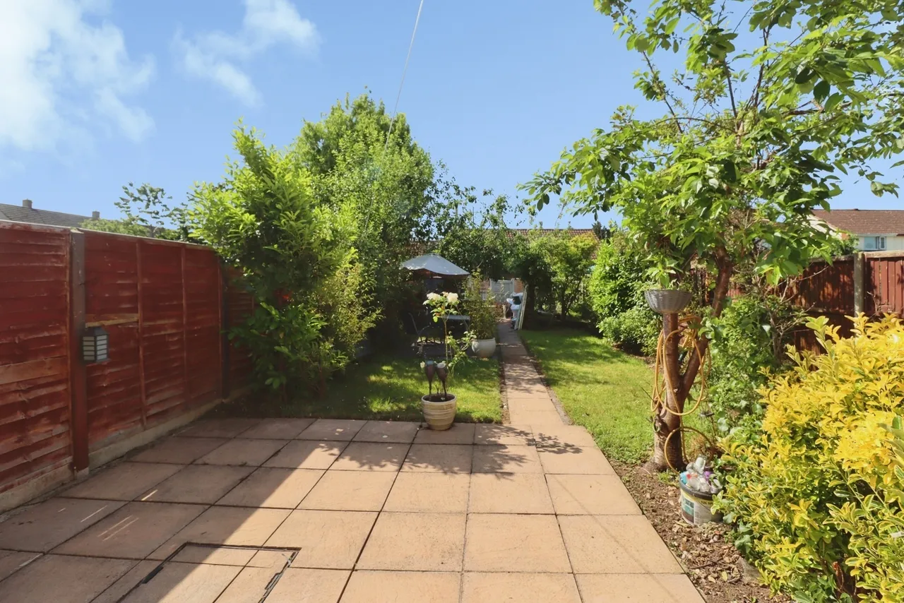 Windsor Drive, Yate, Bristol, Gloucestershire, BS37, photo 11