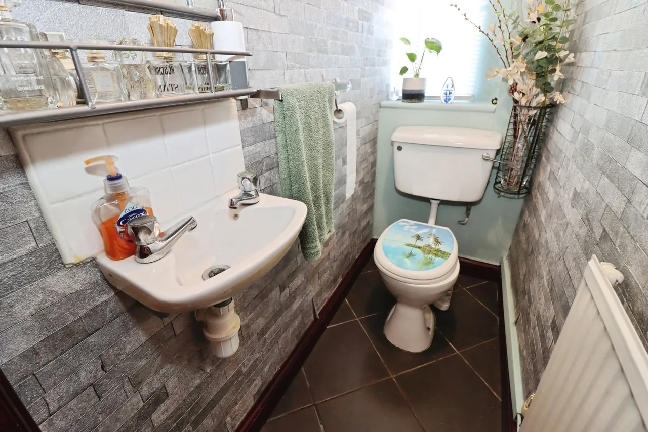 Windsor Drive, Yate, Bristol, Gloucestershire, BS37, photo 13