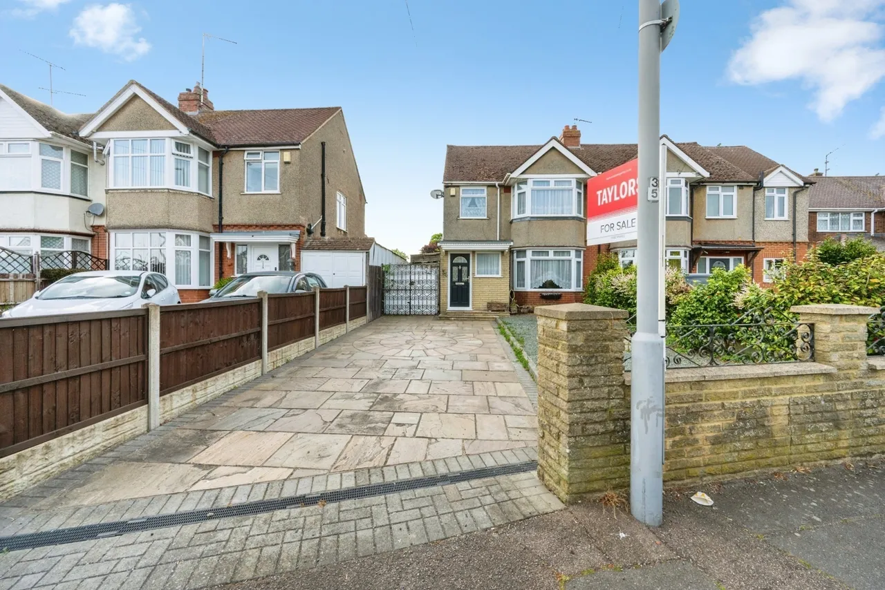 Ashcroft Road, LUTON, Bedfordshire, LU2, photo 24