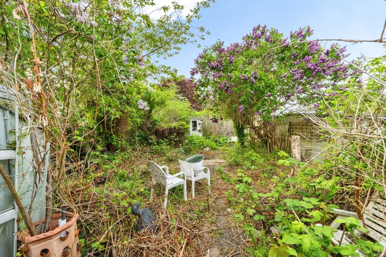 Ashcroft Road, LUTON, Bedfordshire, LU2, photo 23