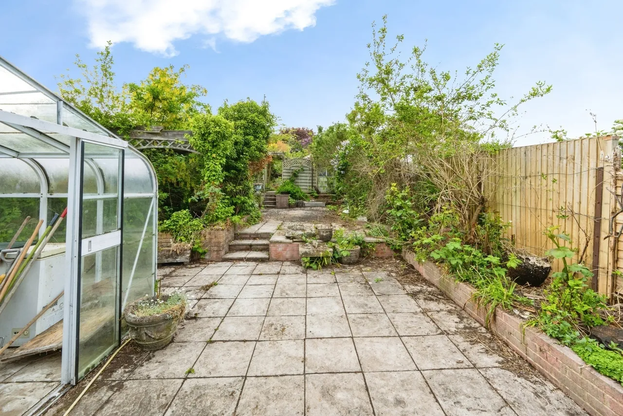 Ashcroft Road, LUTON, Bedfordshire, LU2, photo 22