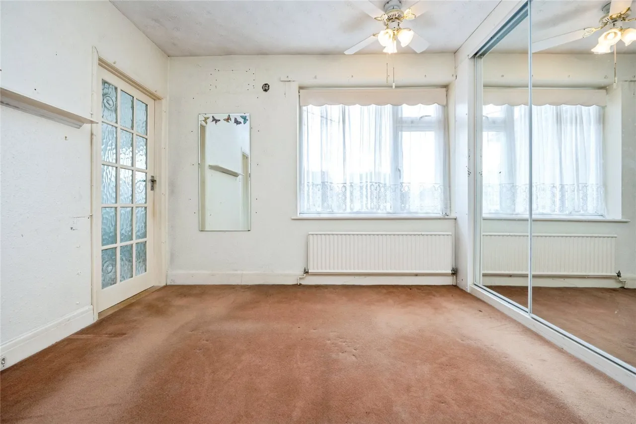 Ashcroft Road, LUTON, Bedfordshire, LU2, photo 15