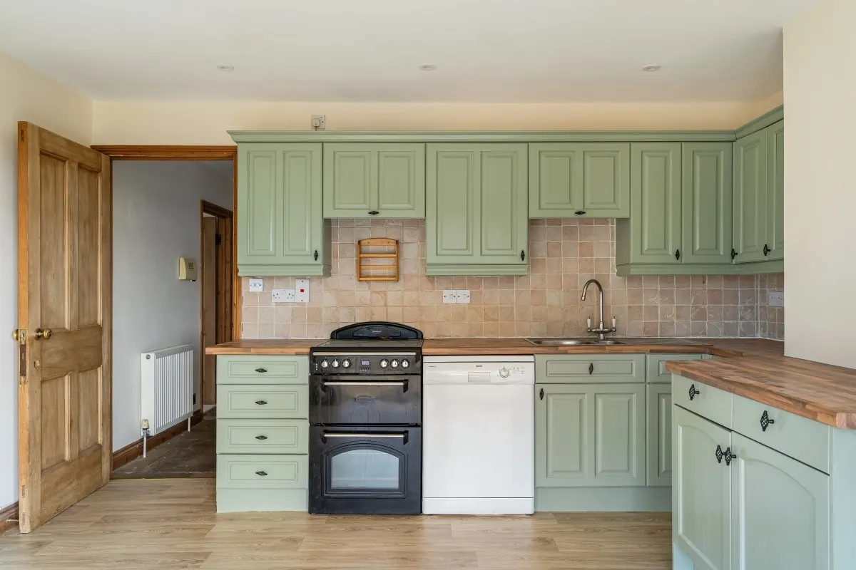 Brackley Road, Greatworth, OX17, photo 11