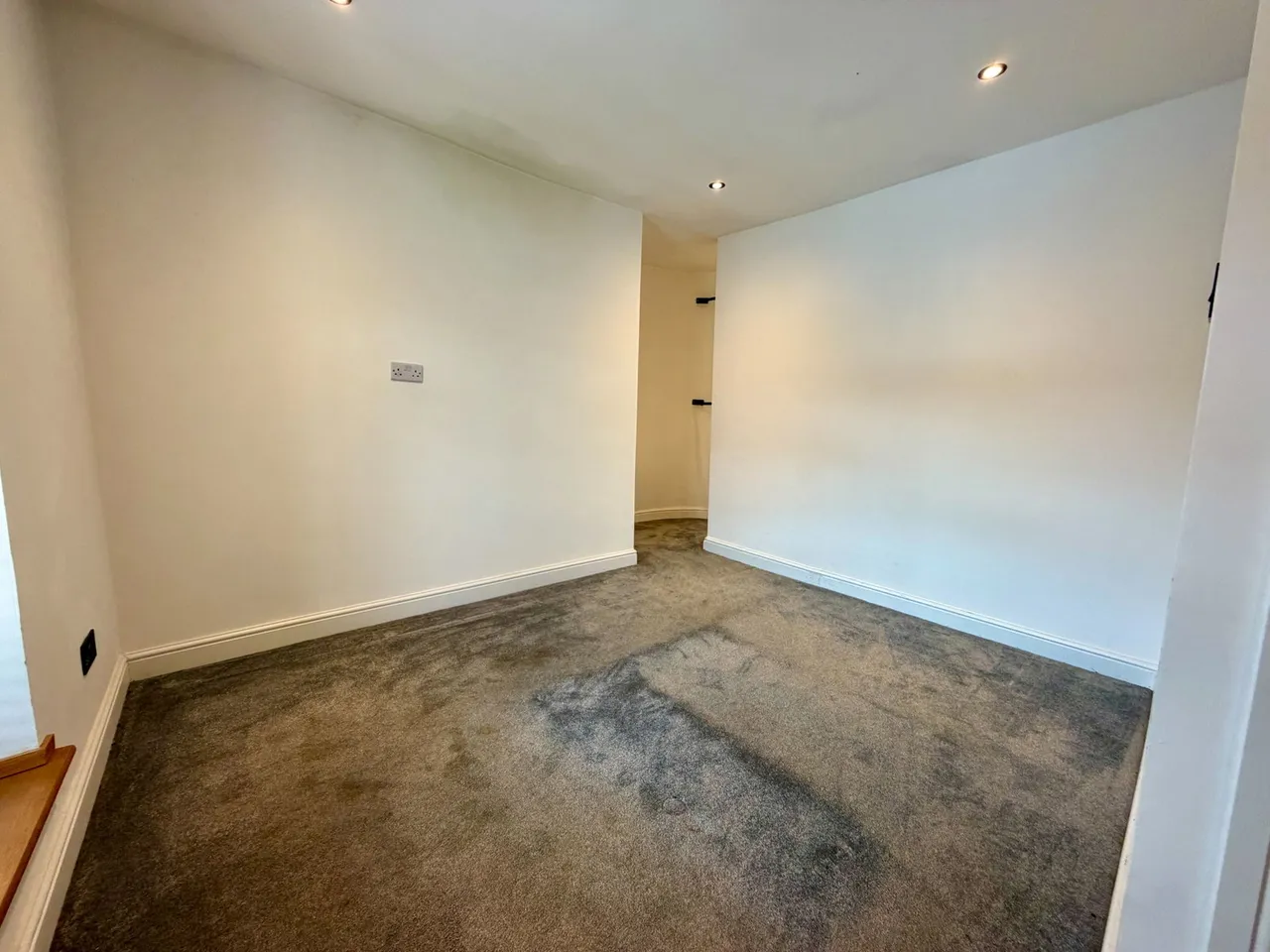 High Street, Nelson, CF46, photo 31