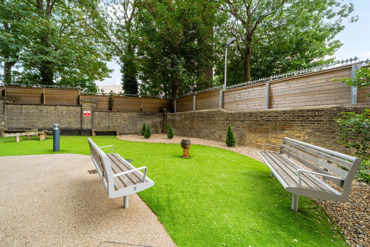 Norman Road, SE10, photo 15