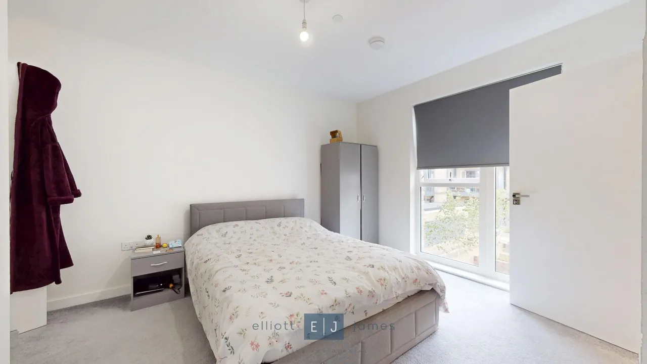 Epping Gate, Borders Lane, Loughton, photo 6