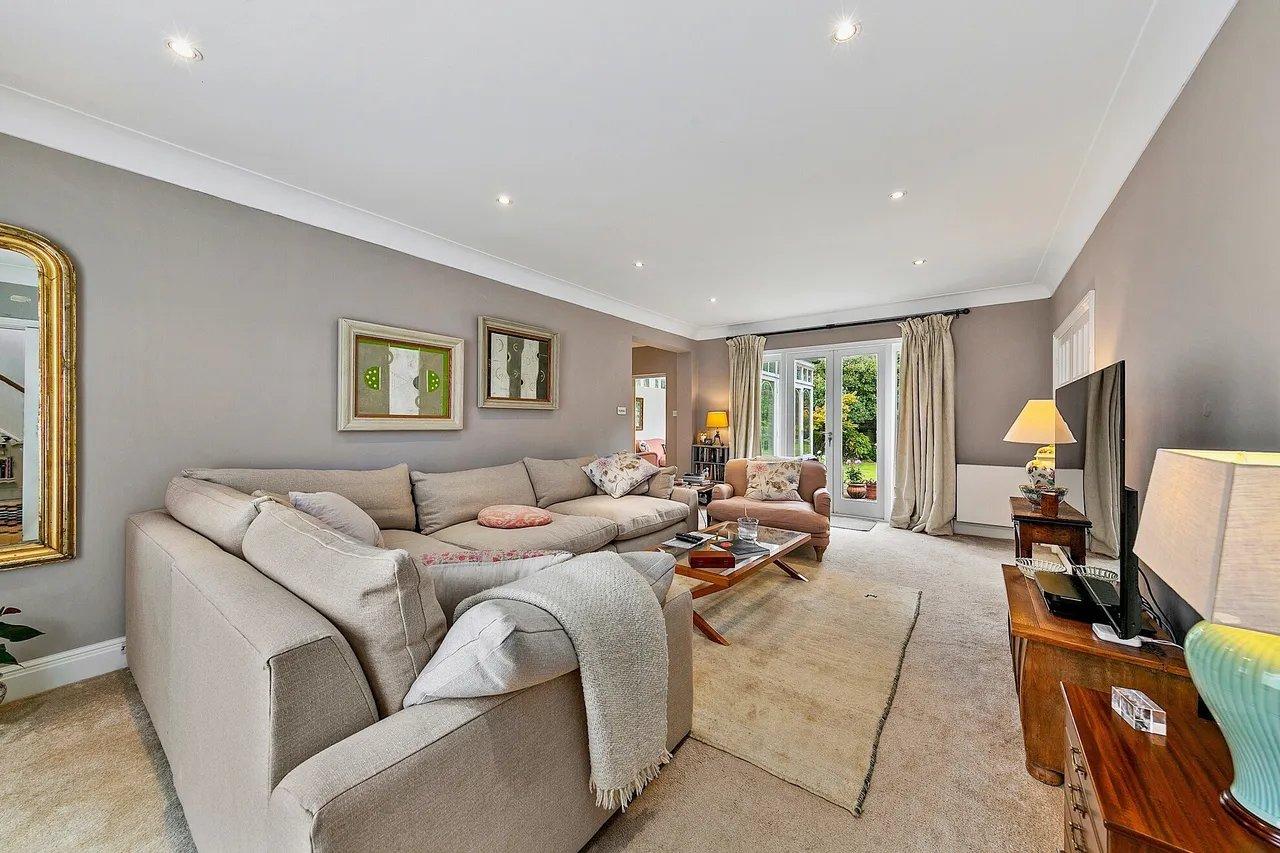 Roedean Crescent, Roehampton, London, photo 4