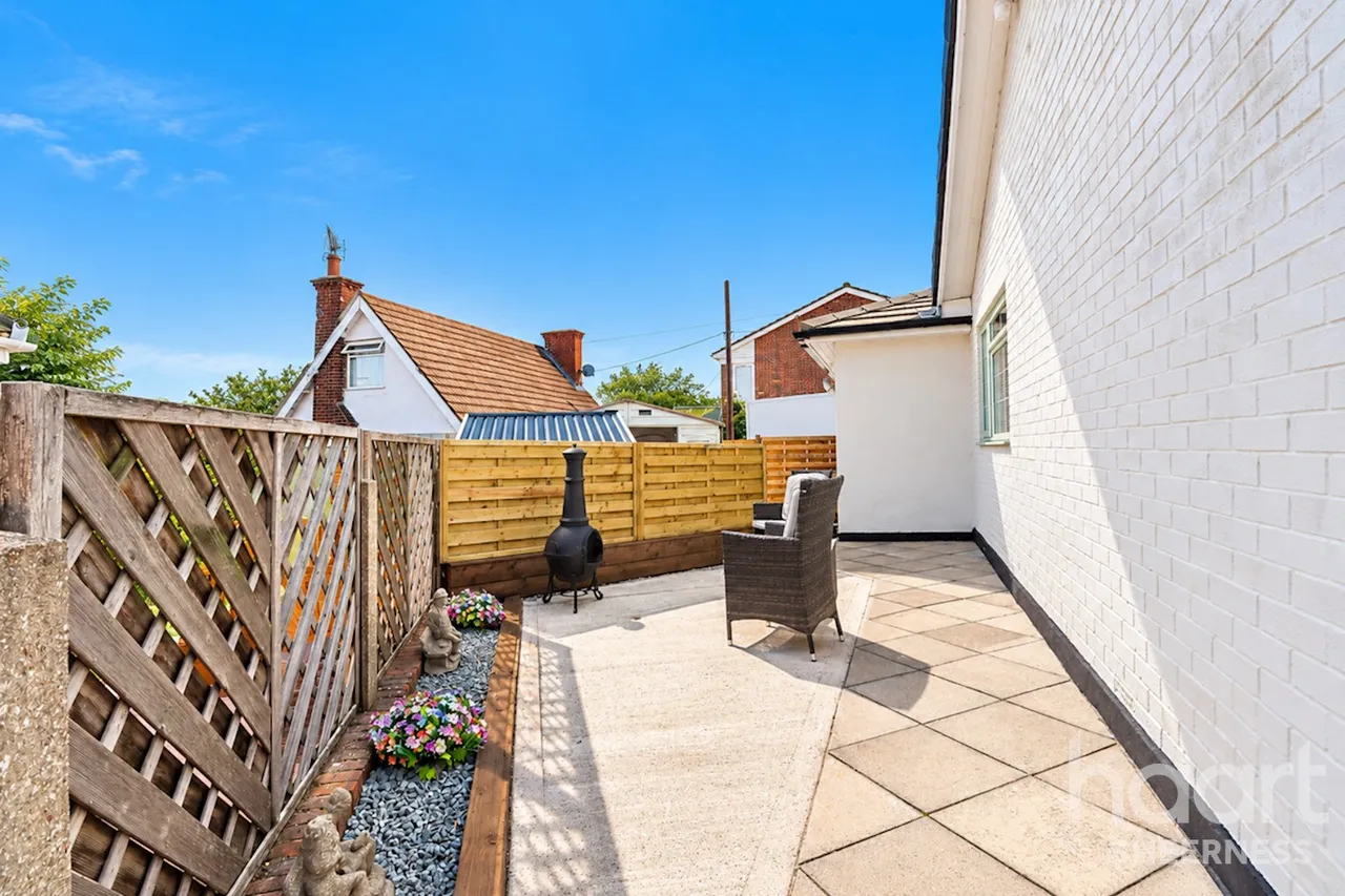 Augustine Road, Minster, ME12, photo 21