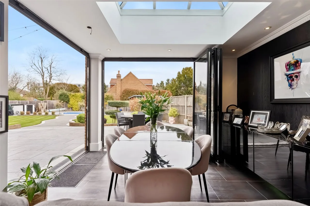 Elmsway, Ashford, TW15 2SH, photo 9