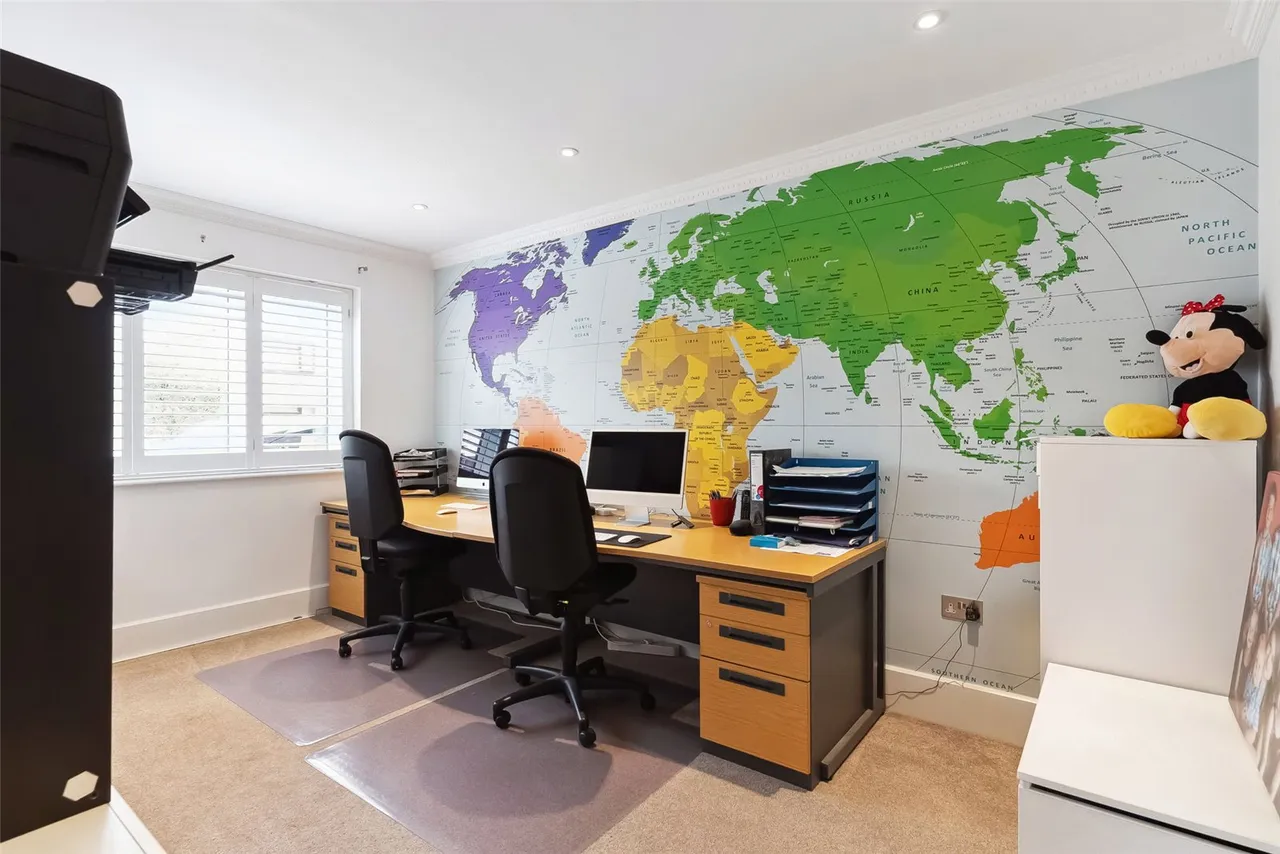 Elmsway, Ashford, TW15 2SH, photo 10