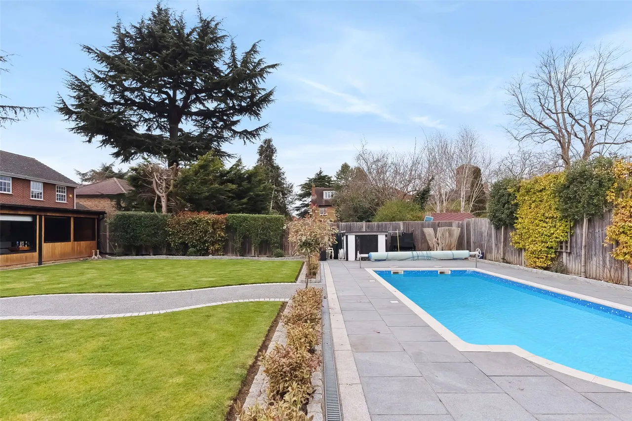 Elmsway, Ashford, TW15 2SH, photo 20