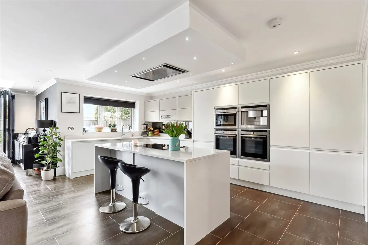 Elmsway, Ashford, TW15 2SH, photo 7