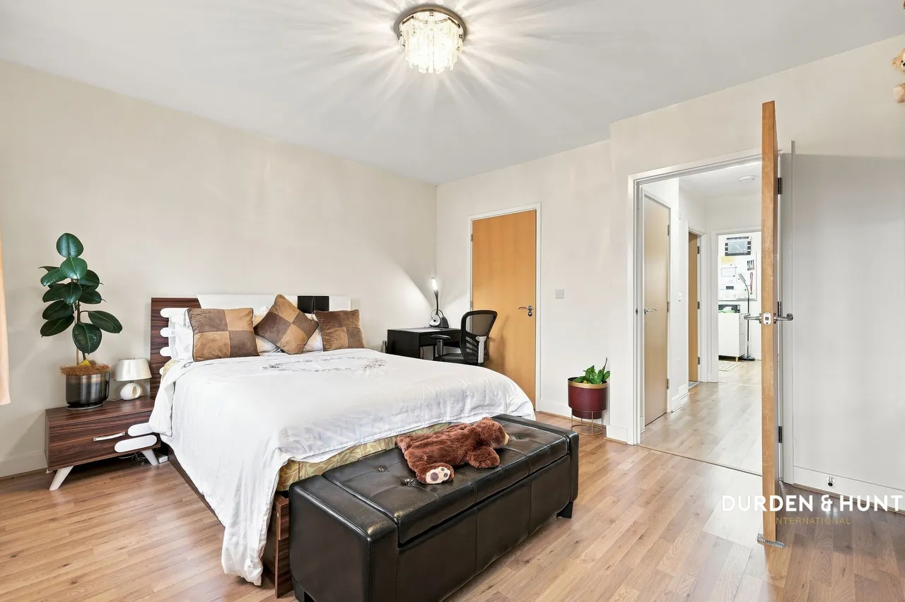 Reservoir Way, Hainault, IG6, photo 14