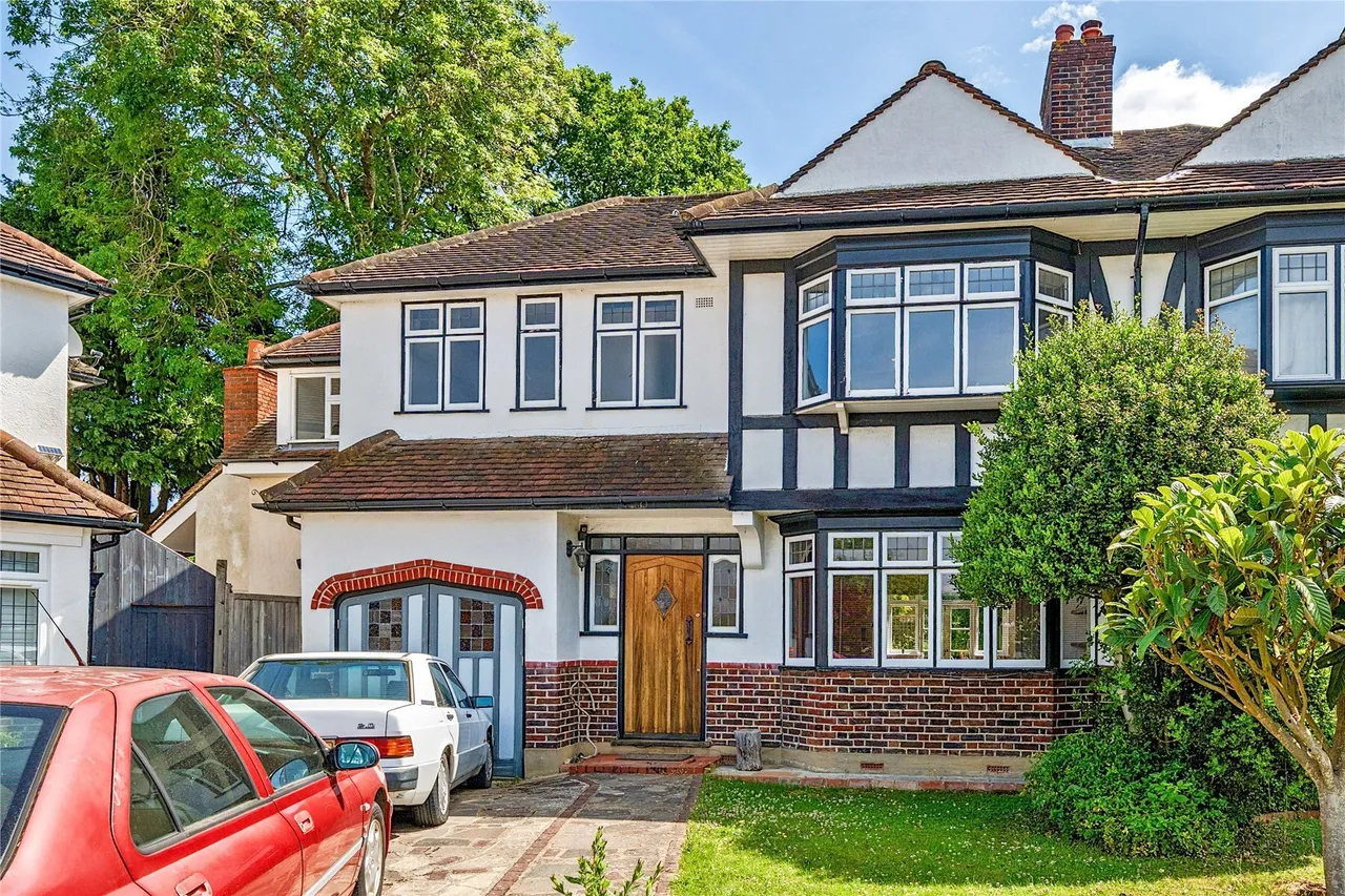 5 bed house for sale — The Mead, Beckenham, BR3