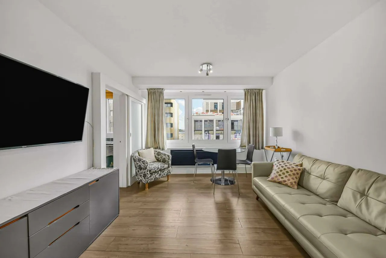 St. Johns Wood Road, London, NW8, photo 2