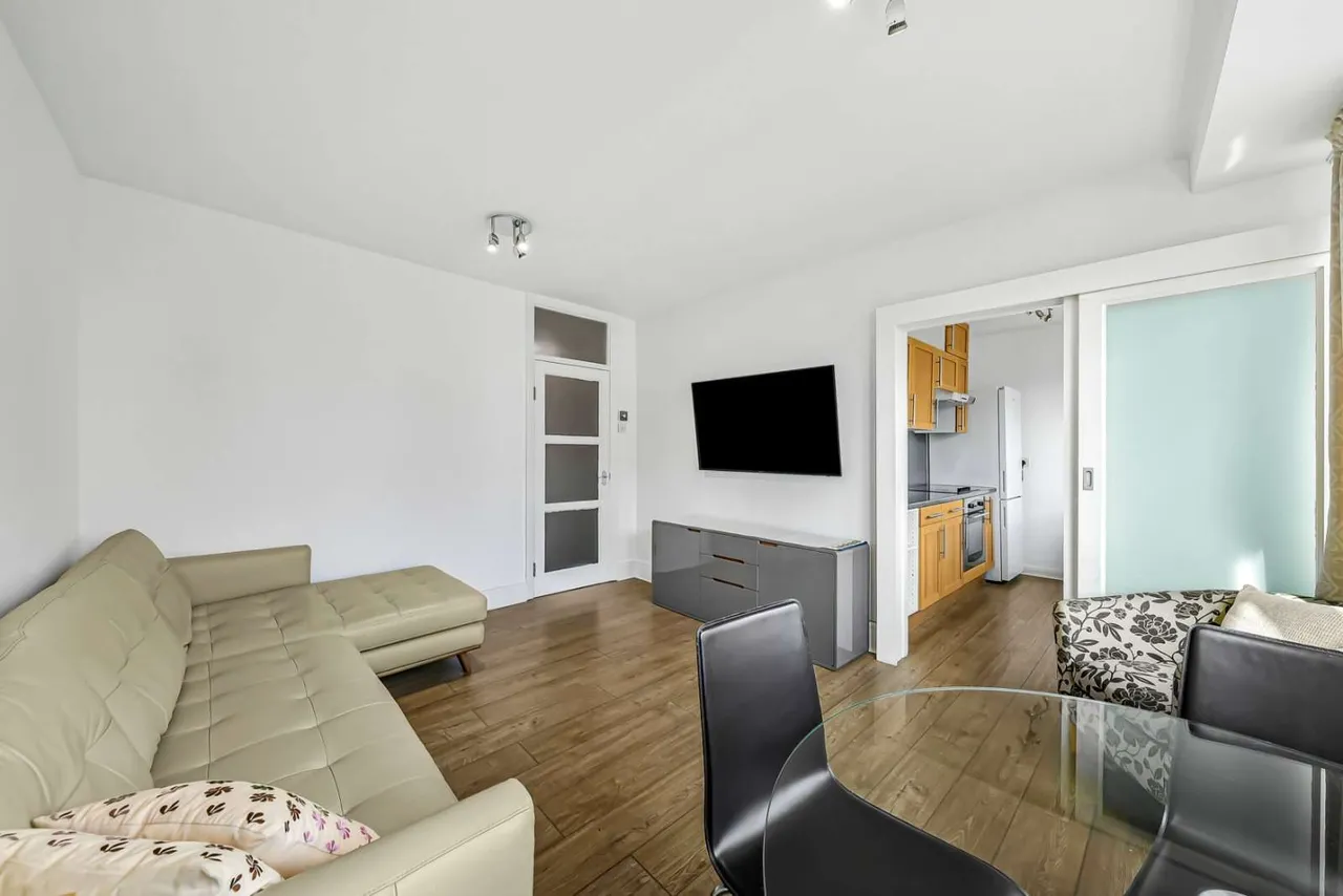 St. Johns Wood Road, London, NW8, photo 6