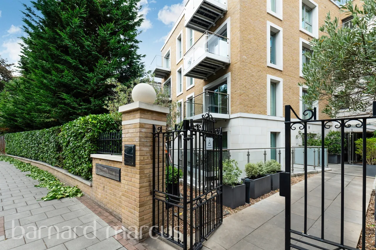 1 bed flat for sale — Oakhill Road, London