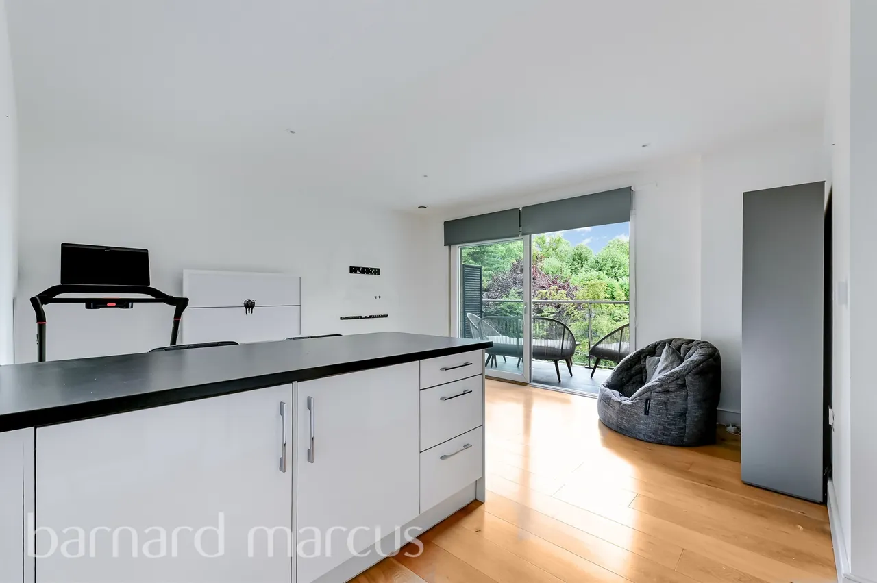 Oakhill Road, London, photo 4