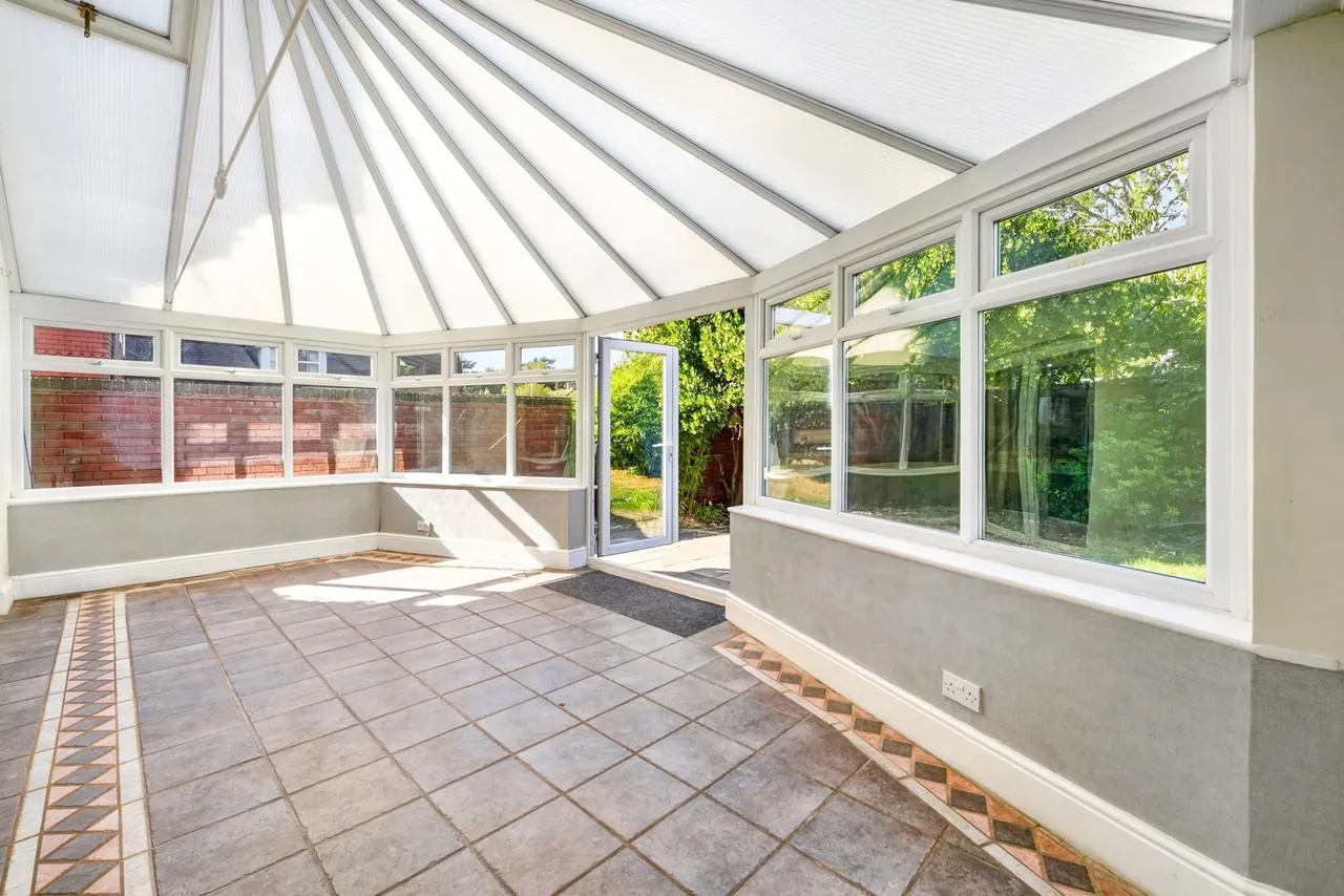 Harts Grove, Woodford Green, IG8, photo 9