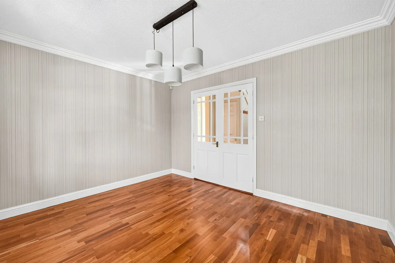 Harts Grove, Woodford Green, IG8, photo 10
