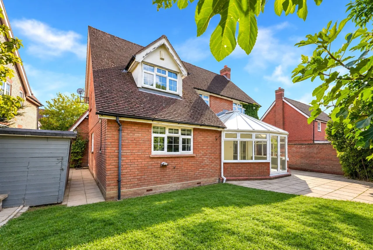 Harts Grove, Woodford Green, IG8, photo 38