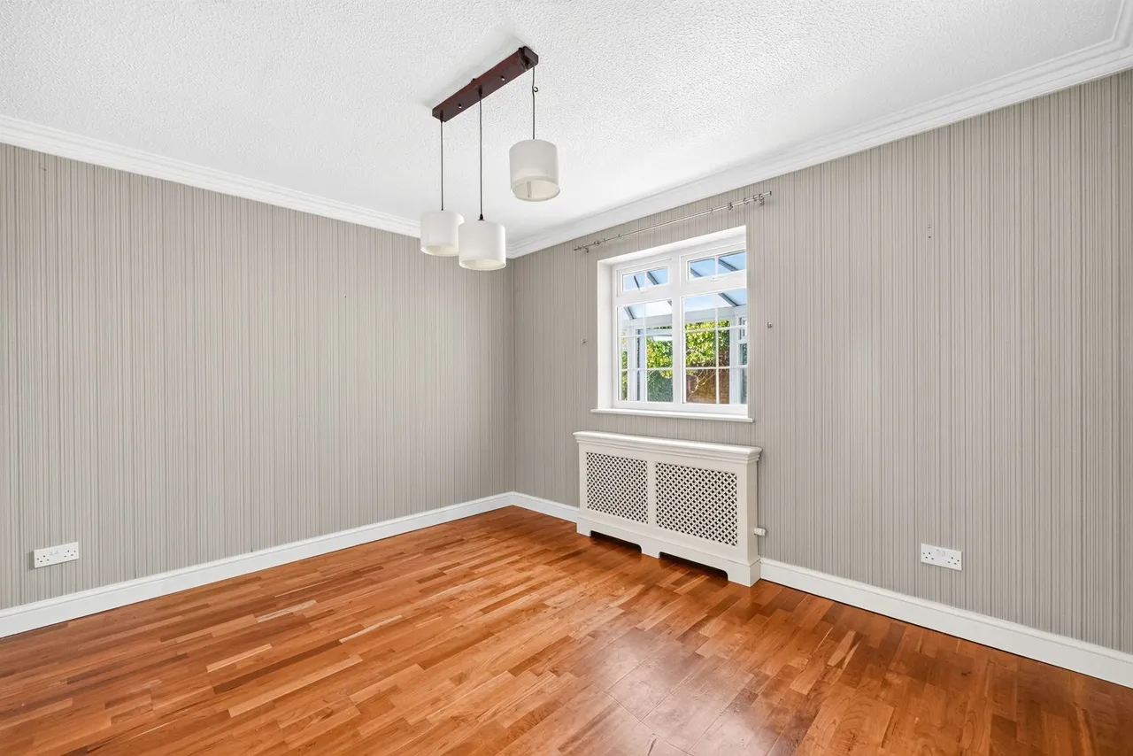 Harts Grove, Woodford Green, IG8, photo 15