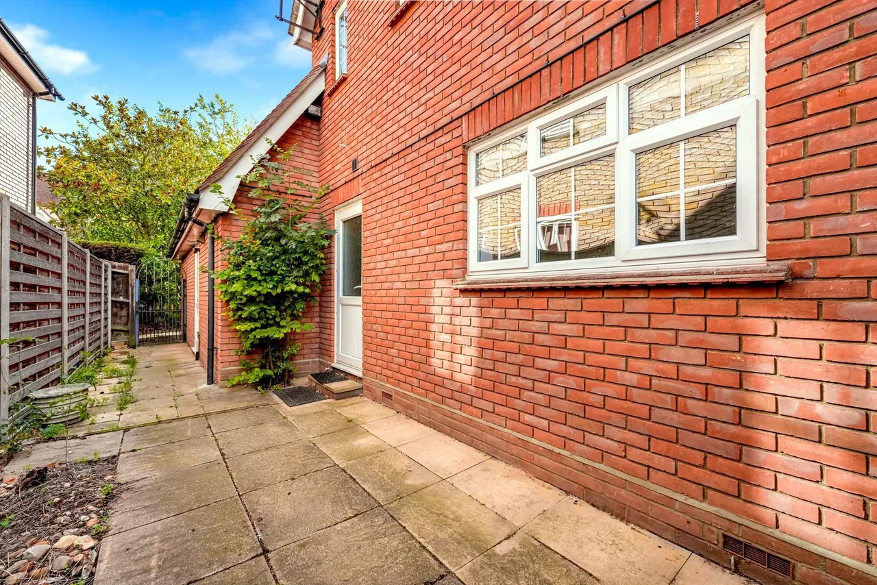 Harts Grove, Woodford Green, IG8, photo 41
