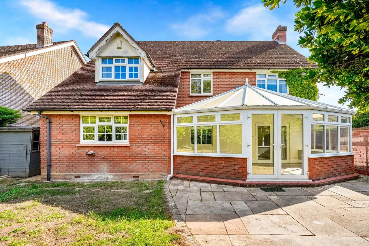 Harts Grove, Woodford Green, IG8, photo 42