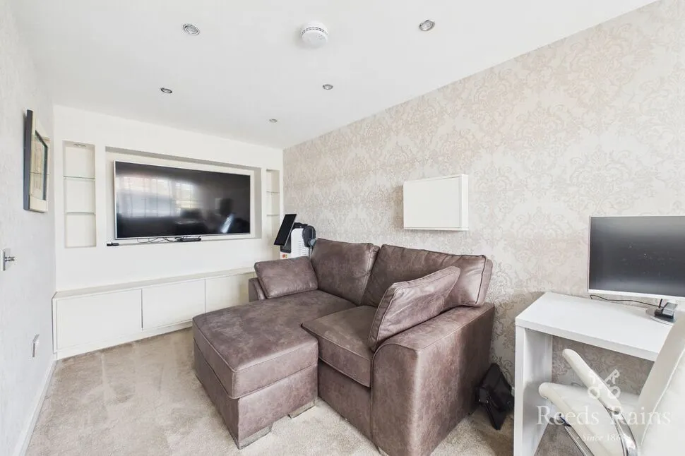 Raisbeck Road, Offerton, Cheshire, SK2, photo 8