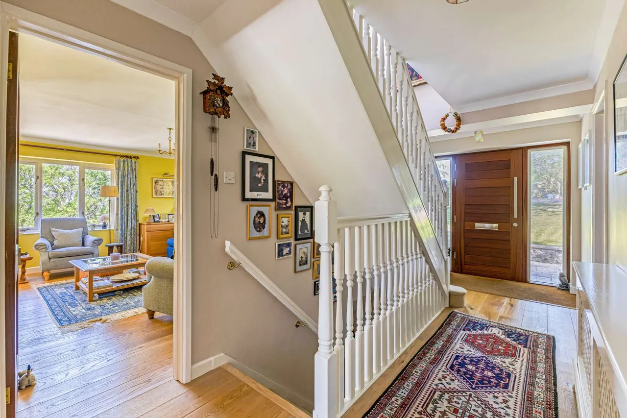 Entry Hill Drive, Bath, Somerset, BA2 5NL, photo 3
