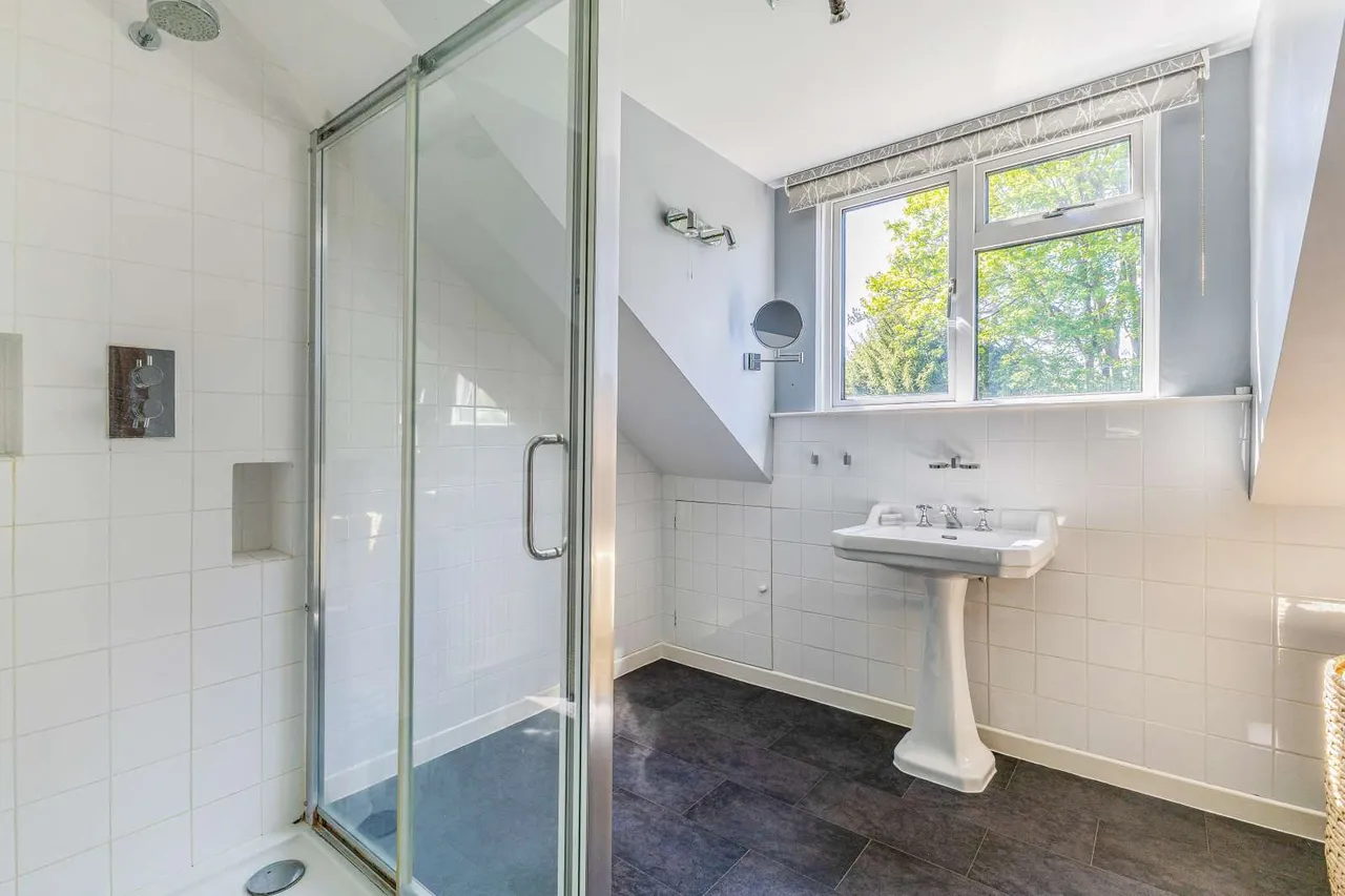 Entry Hill Drive, Bath, Somerset, BA2 5NL, photo 11