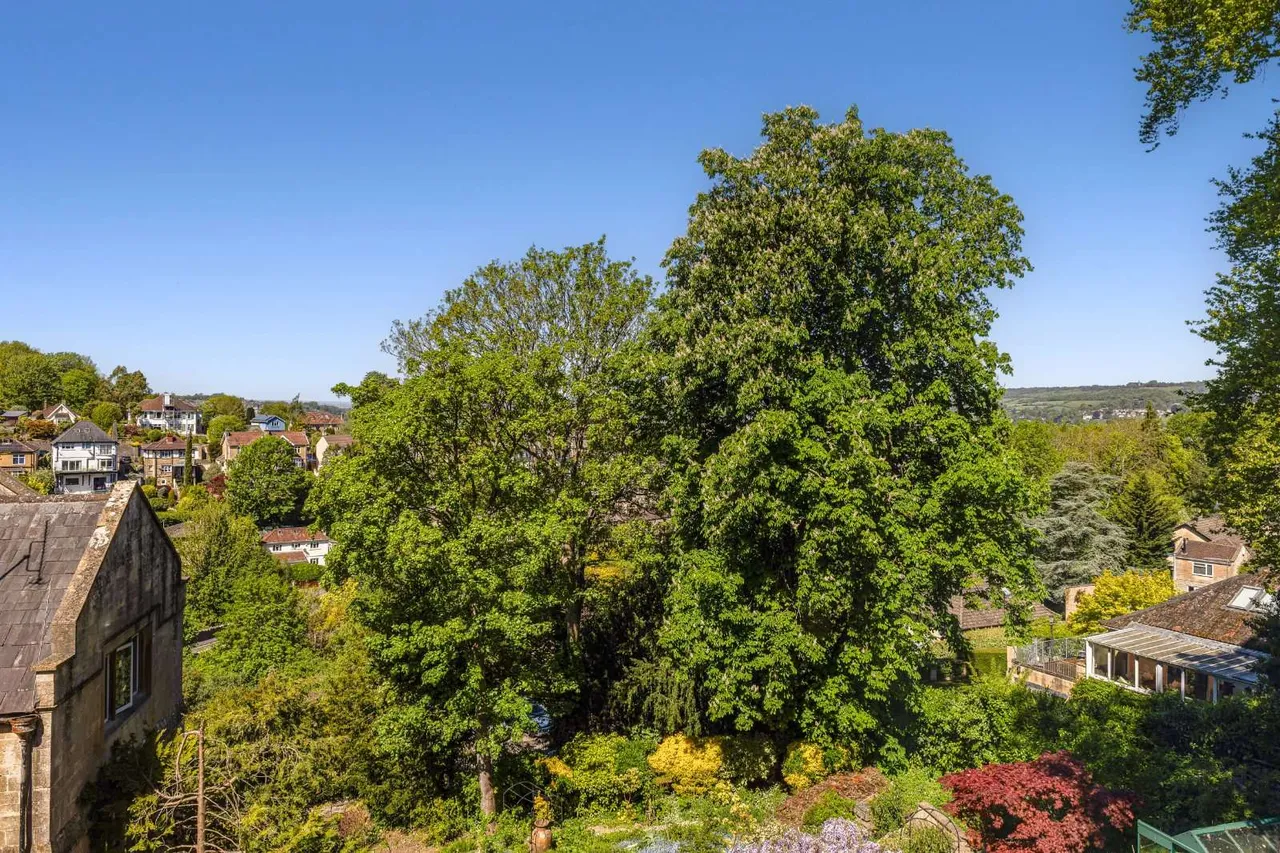 Entry Hill Drive, Bath, Somerset, BA2 5NL, photo 2