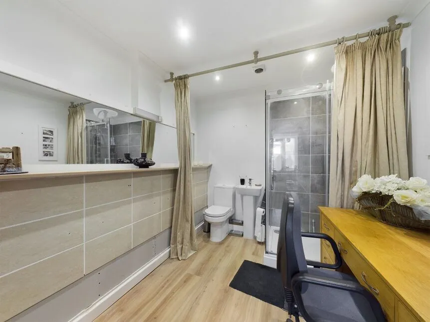 Dorset House, 1 Marine Parade, North Somerset, BS21, photo 8