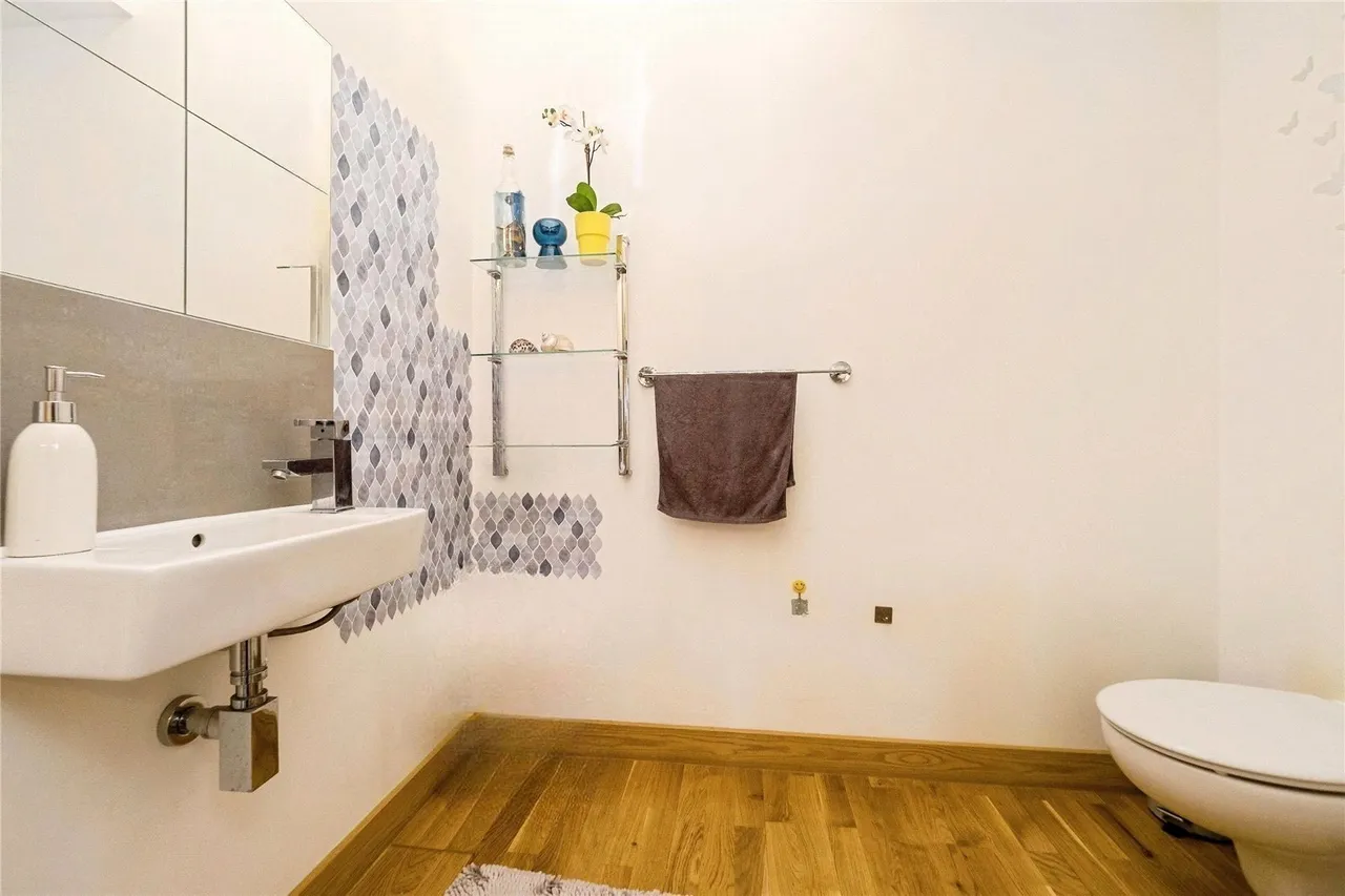 River Heights, 90 High Street, London, E15, photo 15