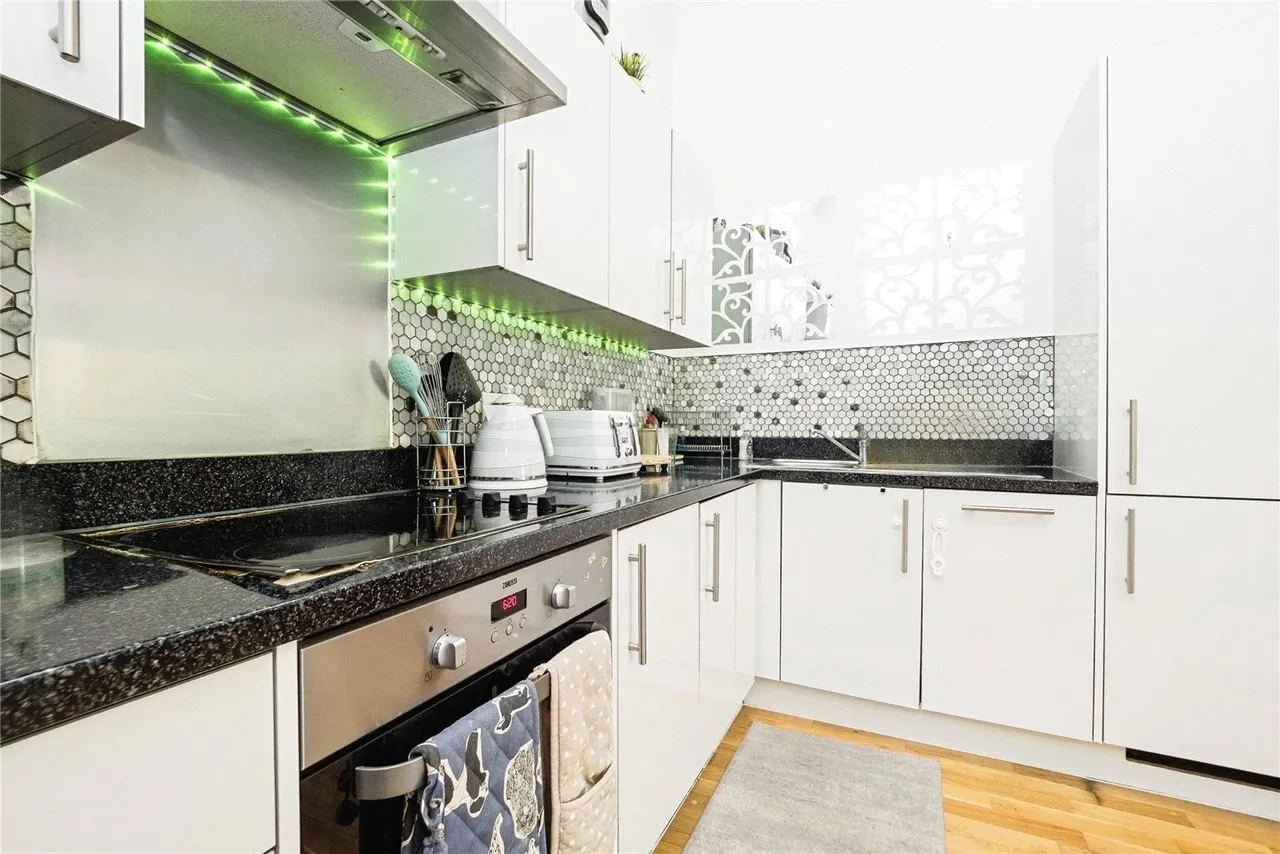 River Heights, 90 High Street, London, E15, photo 6
