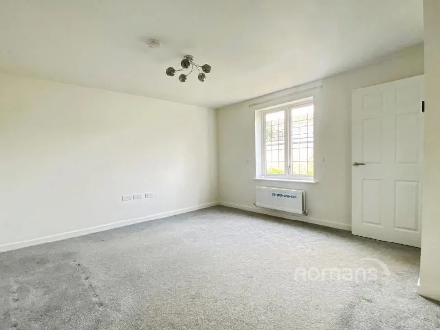 Martingale Grove, Arborfield Green, RG2, photo 3