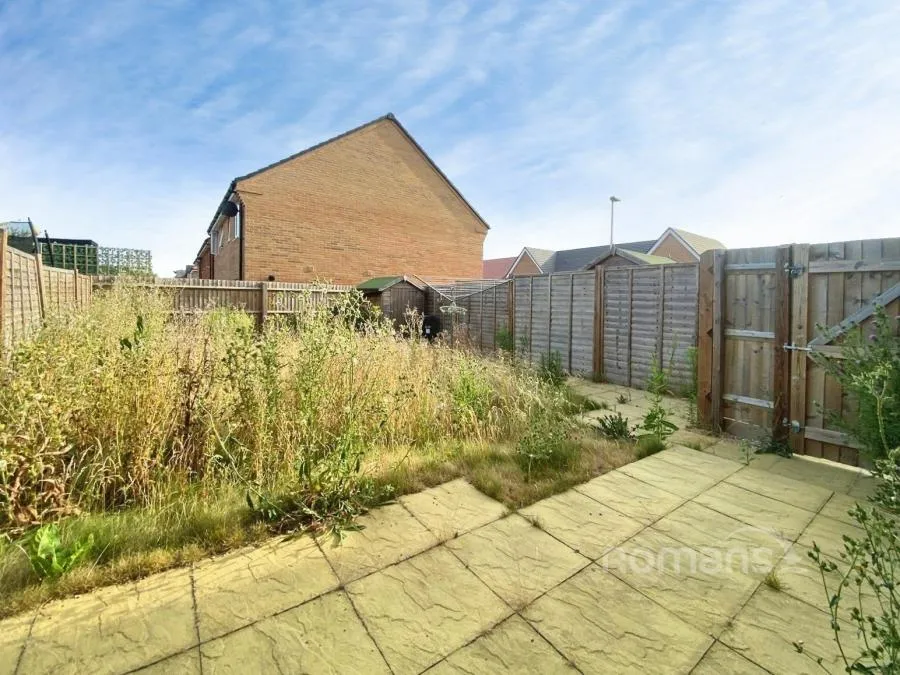 Martingale Grove, Arborfield Green, RG2, photo 8