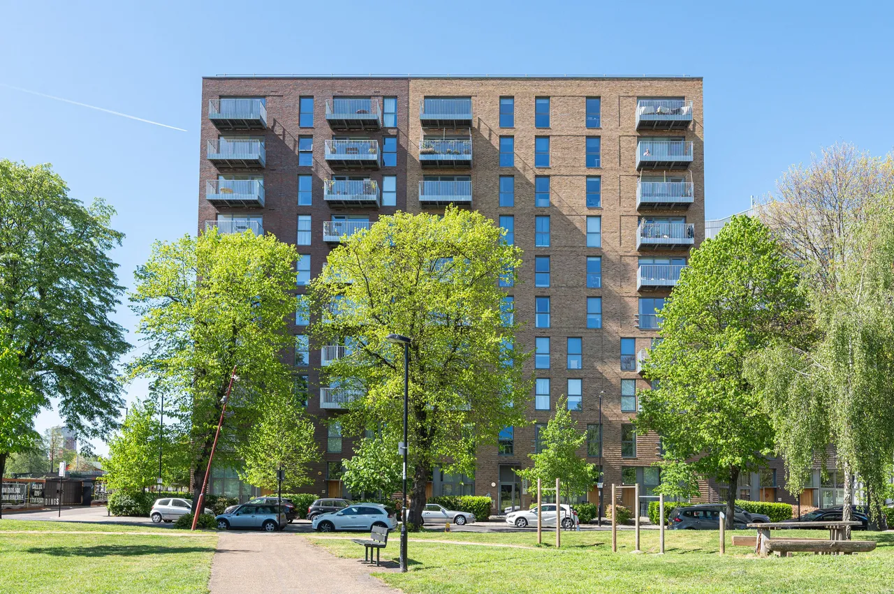 2 bed flat for sale — Flat 24, Meranti Apartments, LONDON
