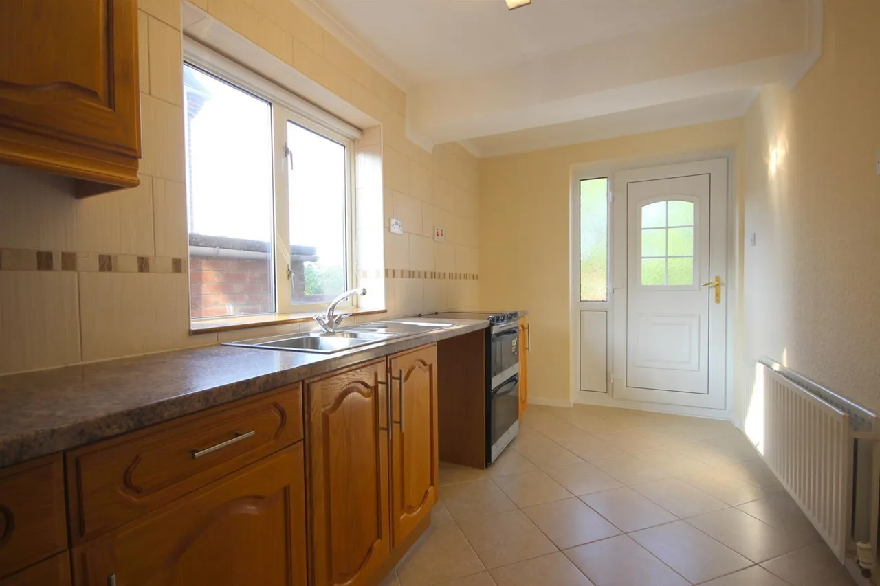 Eastern Avenue, Langley Park, DH7, photo 5