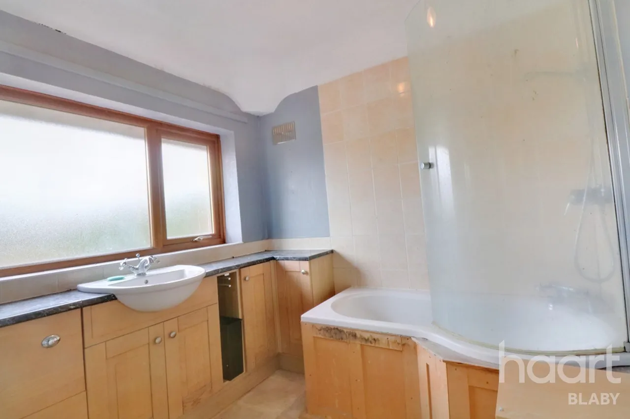Leicester Road, Leicester, LE10, photo 12