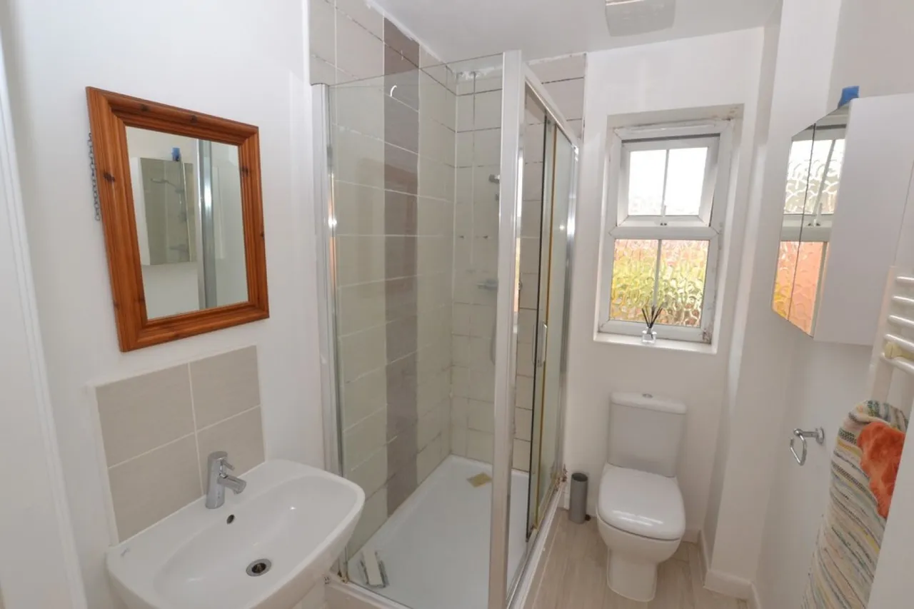 Knaresborough Drive, Grantham, photo 12
