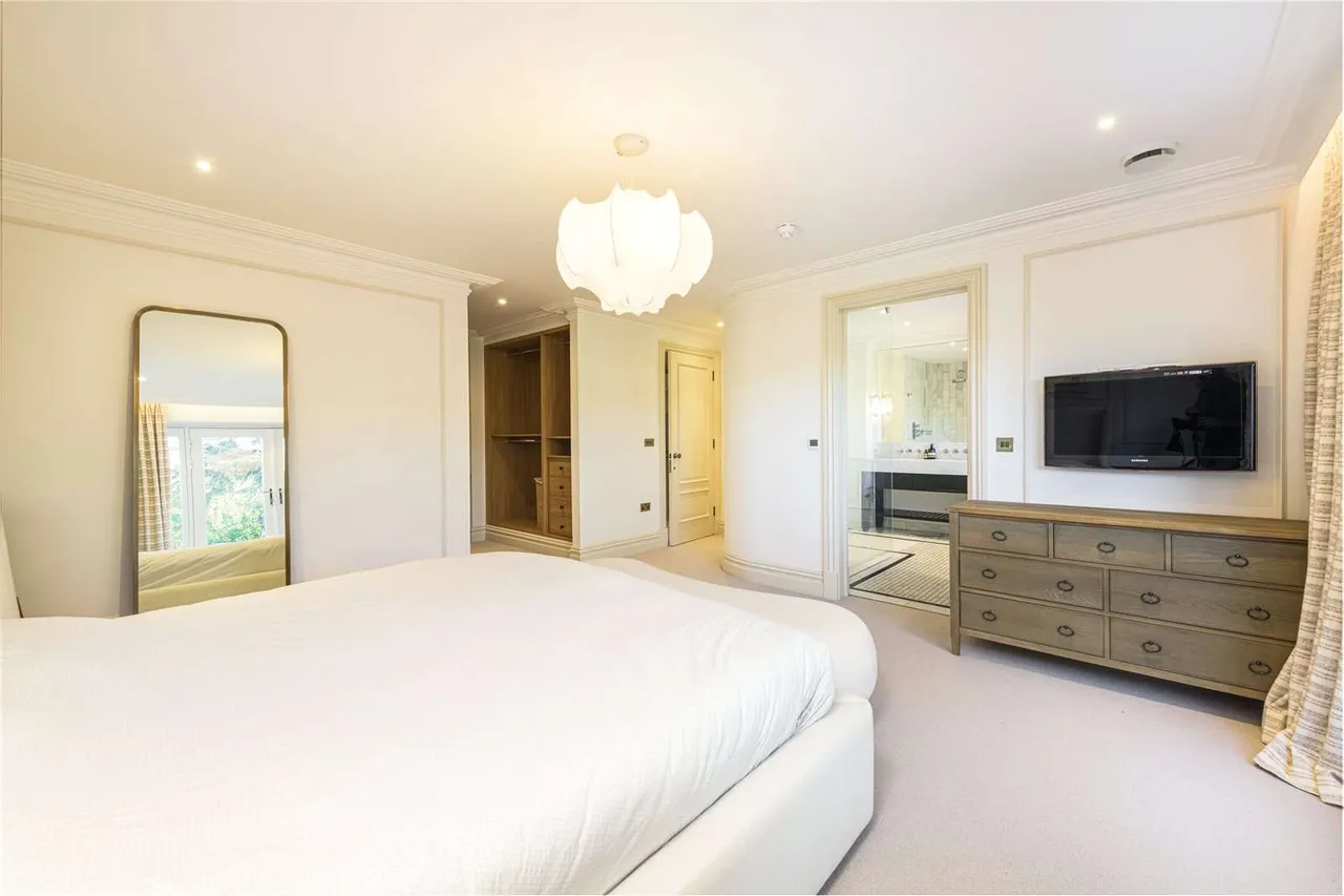 West Hill Road, London, SW18 1LL, photo 8