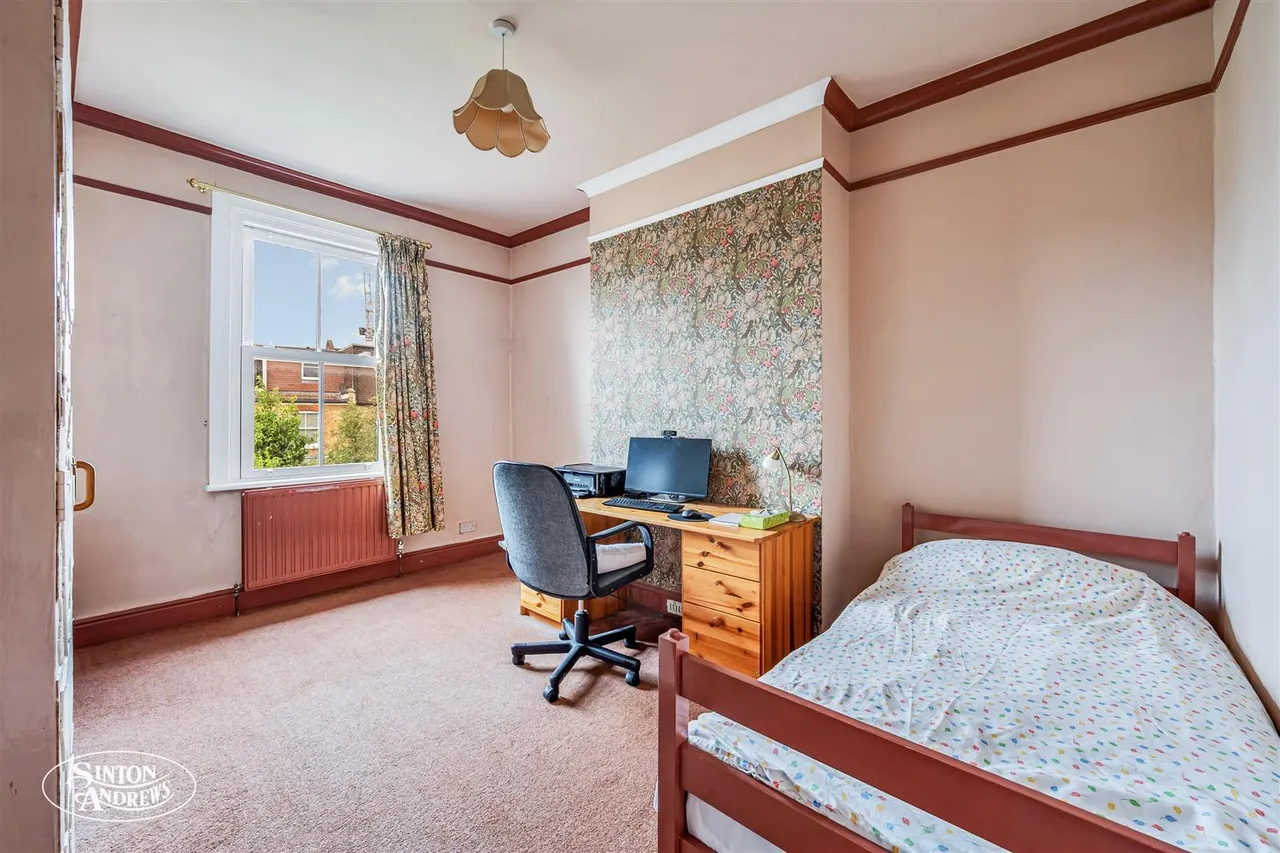 Lavington Road, London, photo 10
