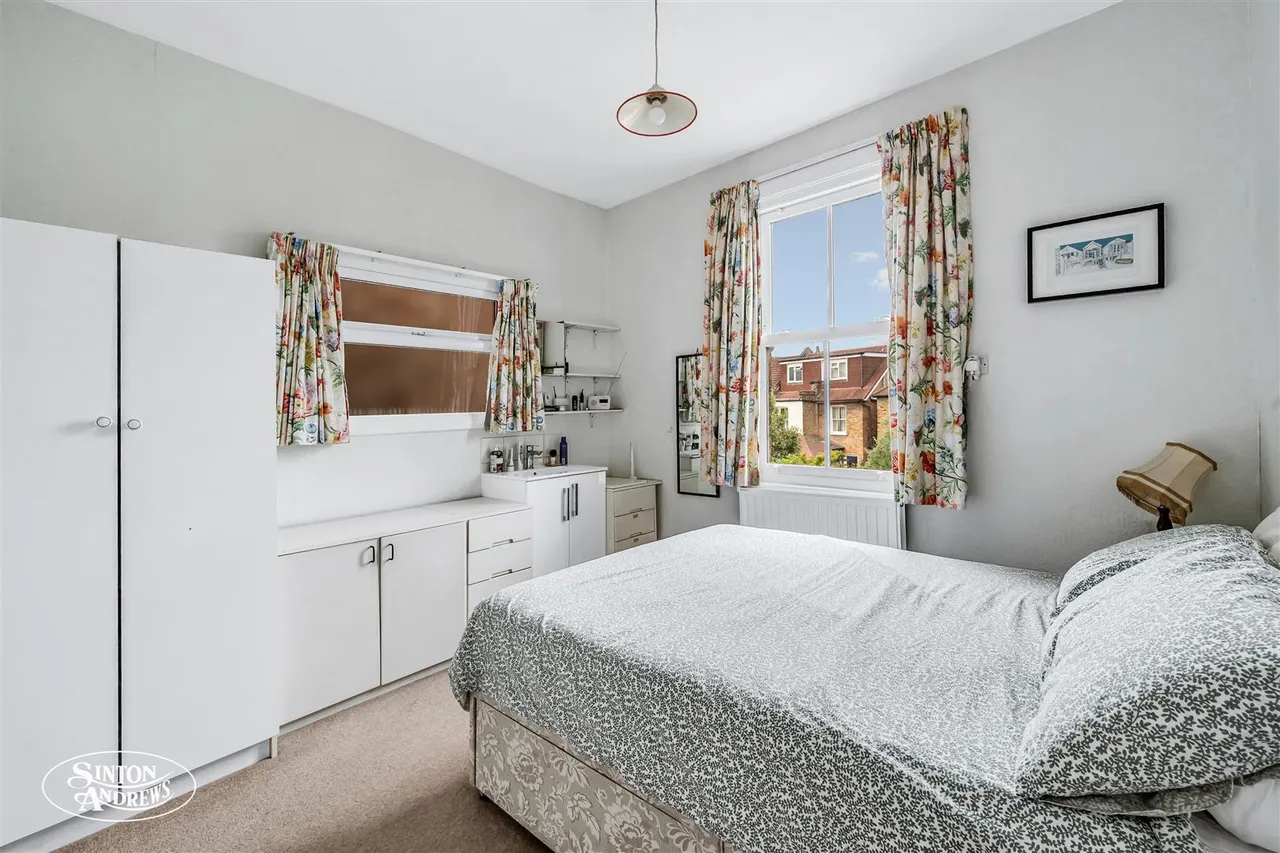 Lavington Road, London, photo 11