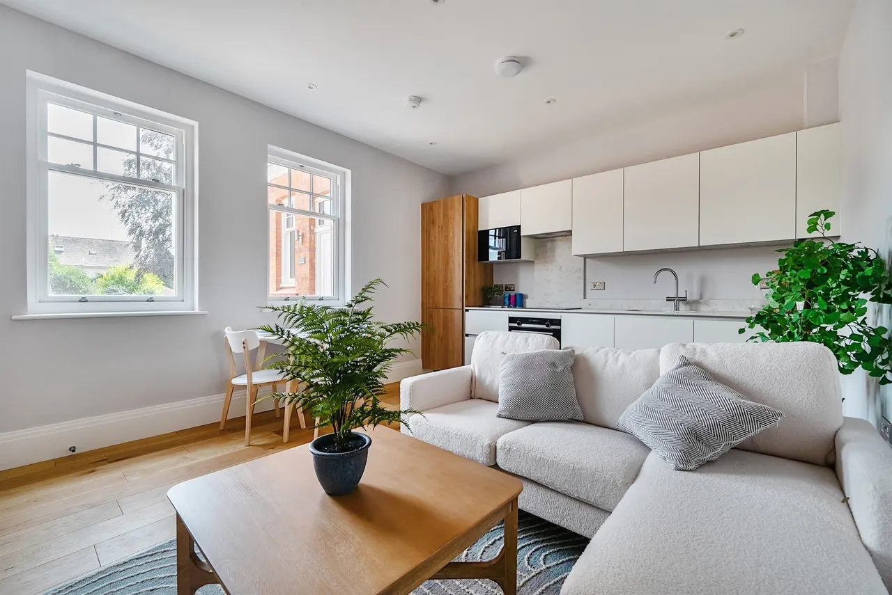 1 bed flat for sale — Hermitage Place, Bath Road, Taplow, Maidenhead