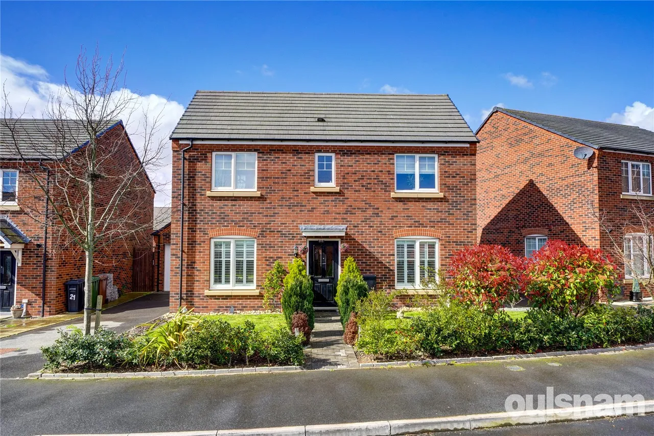 3 bed house for sale — Snowdrop Drive, Droitwich, WR9 7TP