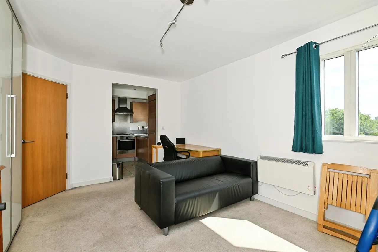 Kingfisher Meadow, Maidstone, ME16, photo 2
